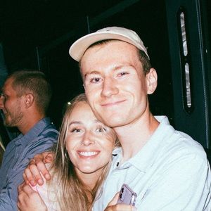 Meet your Posher, Kaitlyn